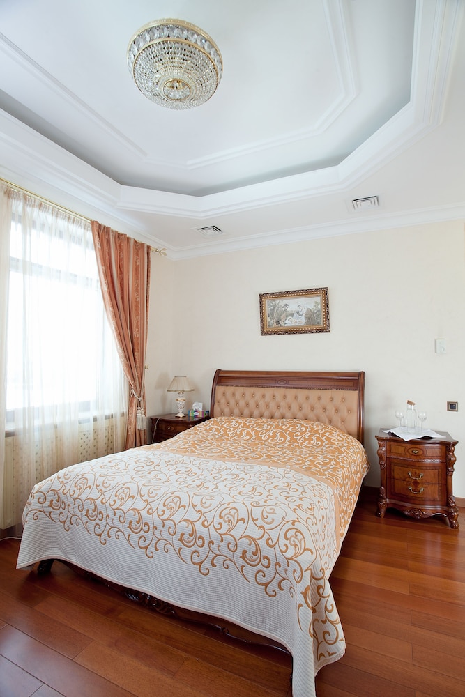 Photo - Bortnichi House