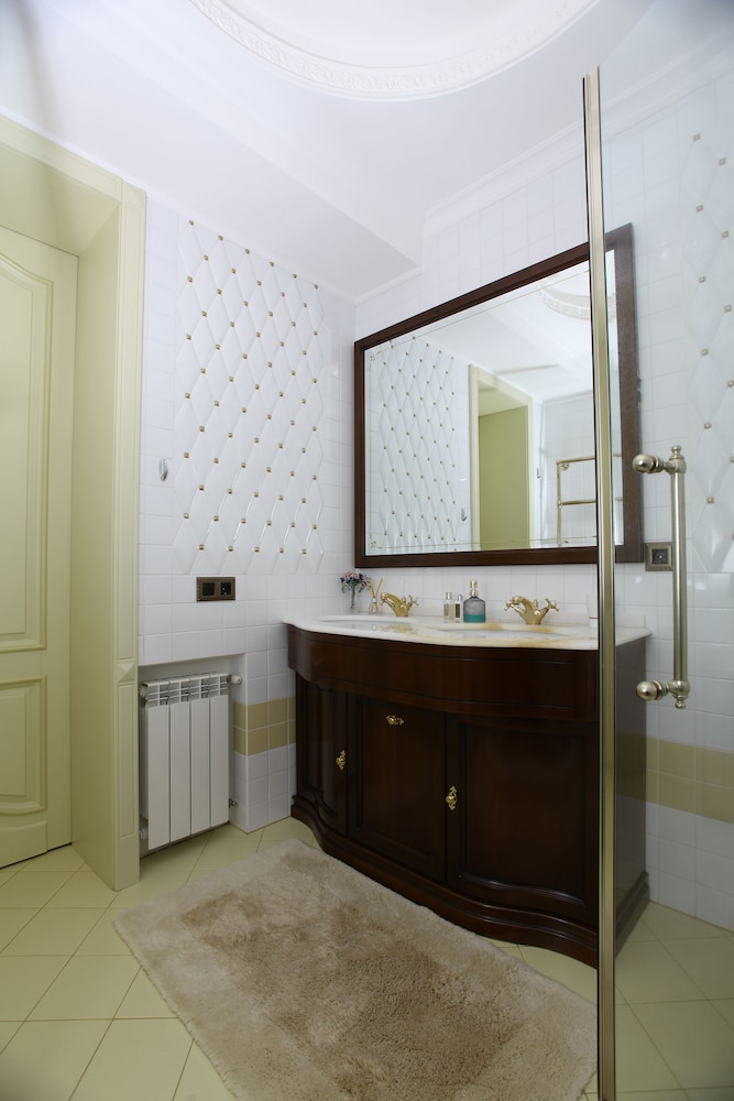 Photo - Bortnichi House