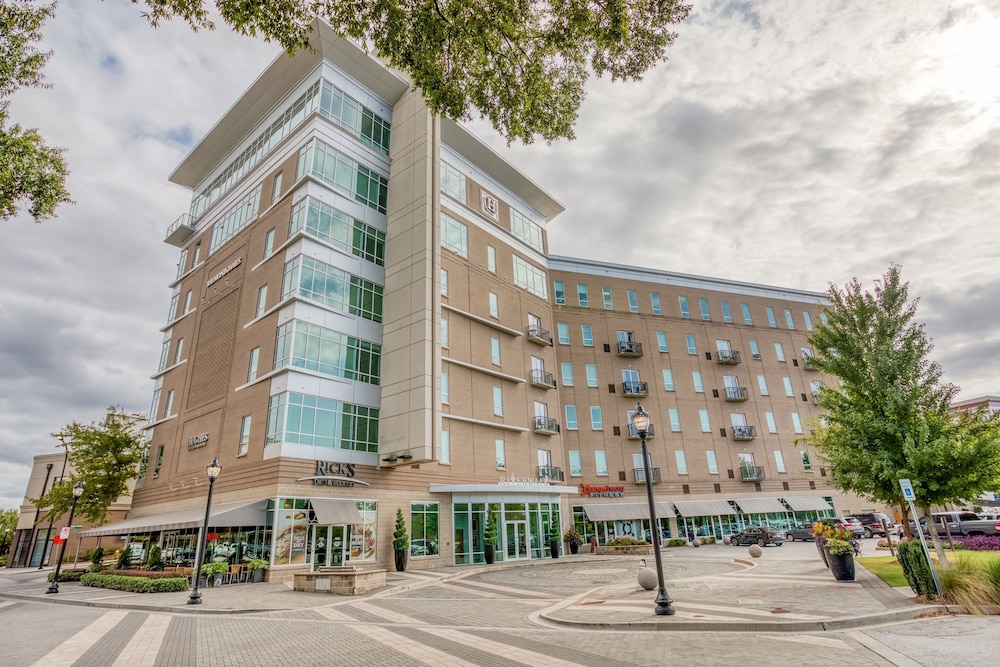 Mint House Greenville Downtown in Greenville Best Rates & Deals on