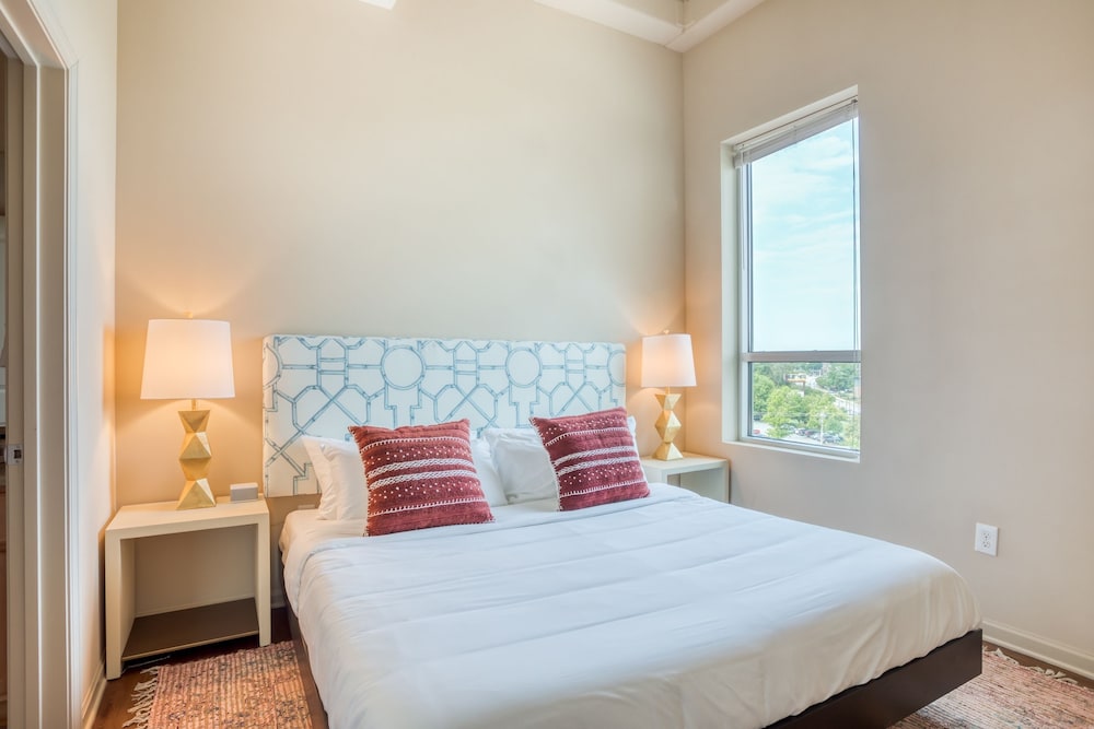Mint House Greenville Downtown, Greenville 139 Room Prices