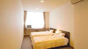 In-room safe, free WiFi
