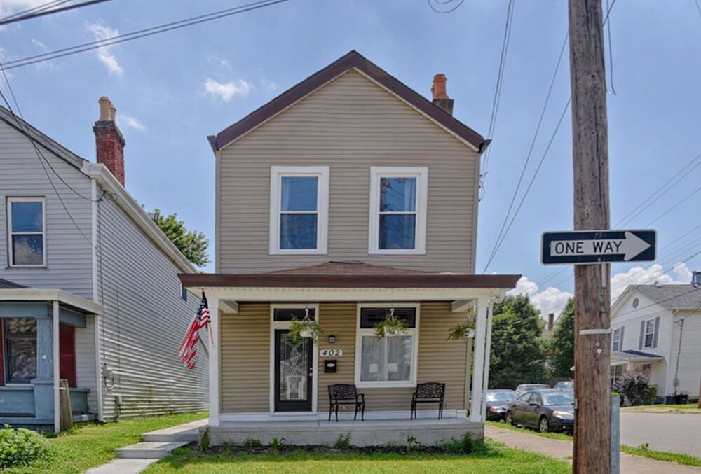 New Listing Historic Home Near Downtown Cincinnati Childrens Hospital And Zoo In Dayton Hotel Rates Reviews On Orbitz