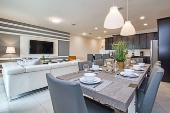 Themed Bedrooms Private Pool Surf Simulator Teen Hangout 10