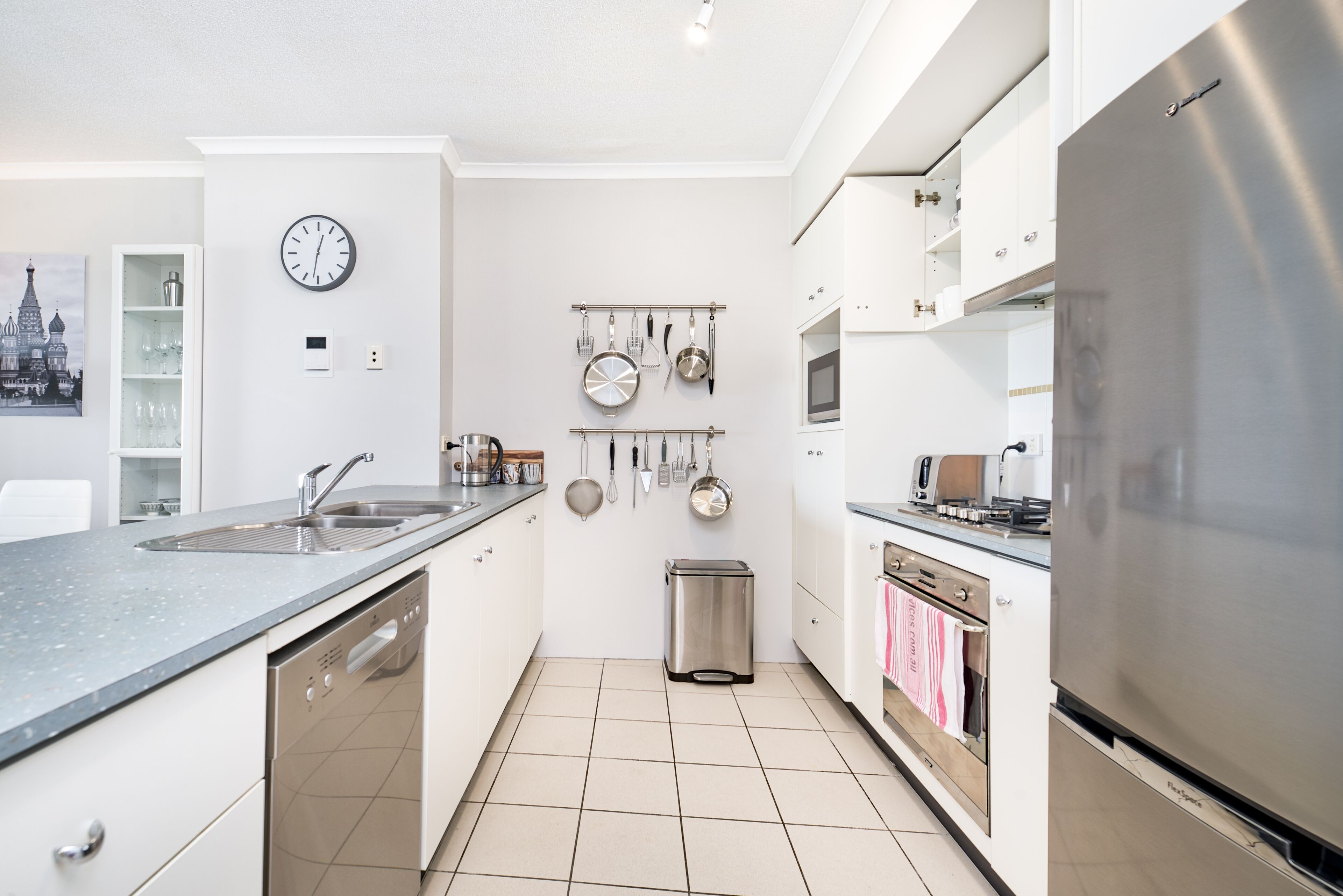 Spectacular Riverside Apartment ~ Brisbane Cbd!