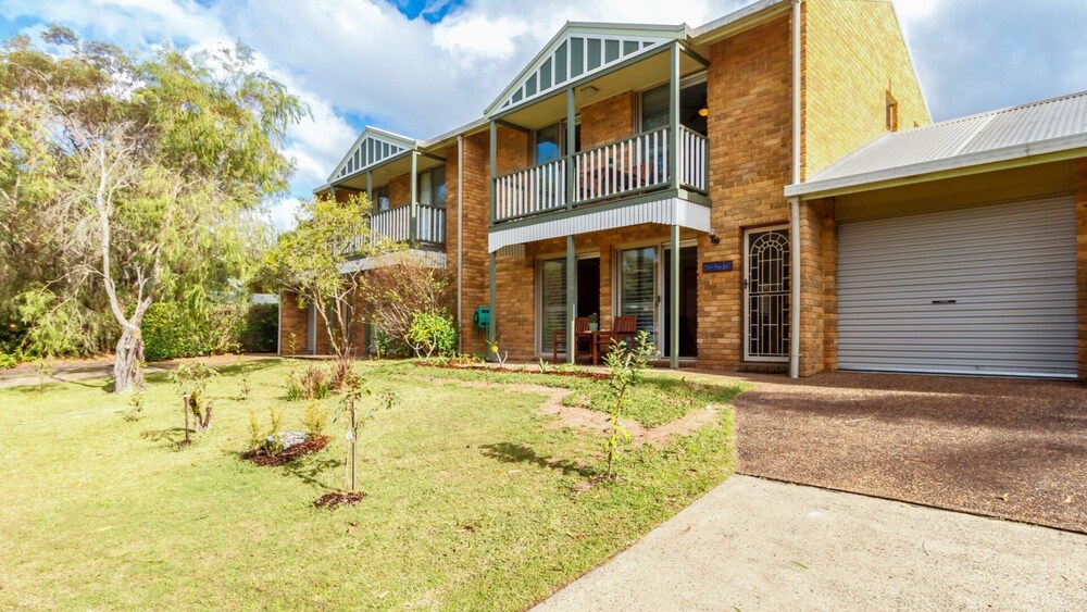 Tilly and Annies Place Hawks Nest Vrbo