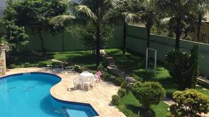 Piscina externa