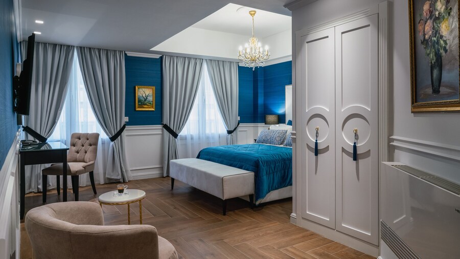 Evripidou Suites