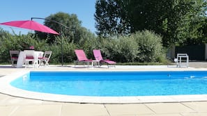 Seasonal outdoor pool, pool umbrellas, sun loungers