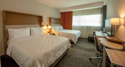 Holiday Inn Hotel & Suites Merida La Isla, an IHG Hotel