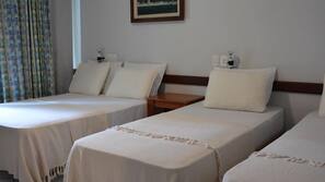 Frigobar, cofres nos quartos, Wi-Fi de cortesia, roupa de cama