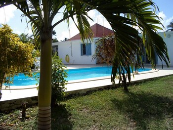 Villa à Saint François Ref G017a Avec Piscine Privée Pour 7
