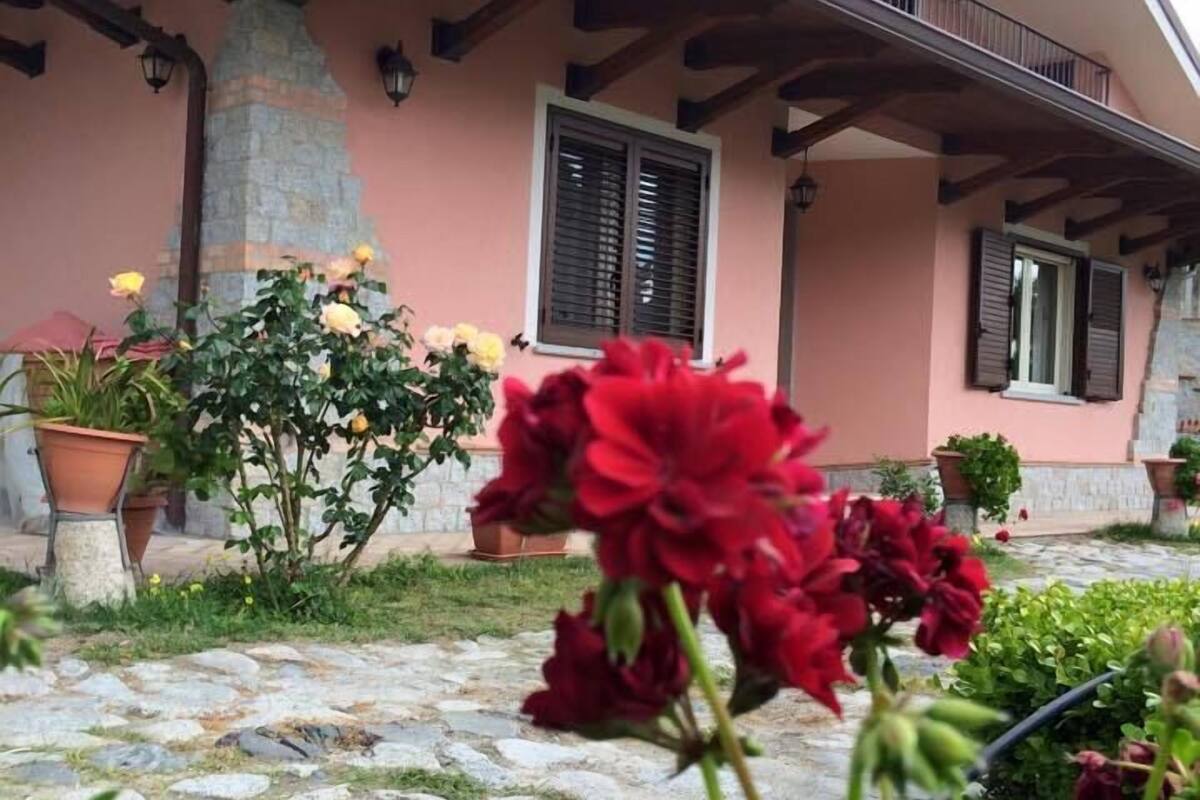 L Orto Degli Ulivi Stilo Italia Expedia It