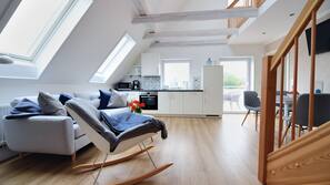 Fernseher, Stereoanlage