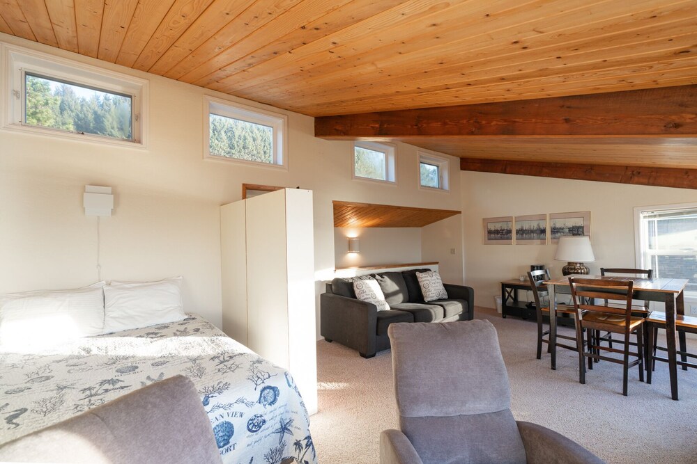 Enjoy sweeping views from this oceanfront pet friendly home in Depoe