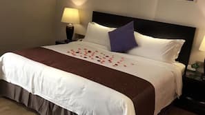 In-room safe, blackout drapes, free WiFi, linens