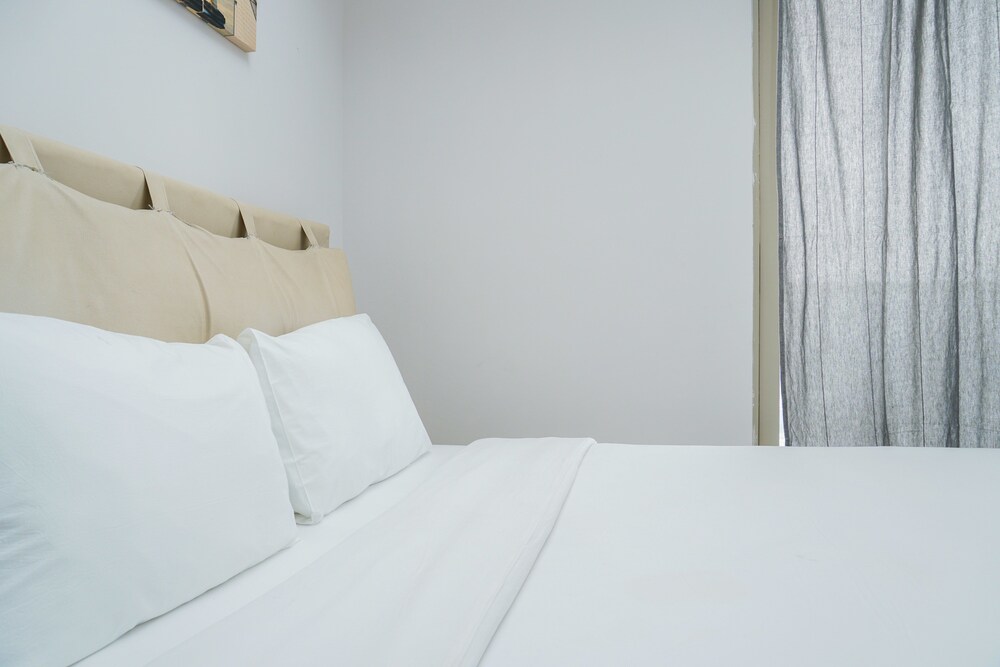 Comfy Studio Taman Anggrek Residence Apartment Jakarta