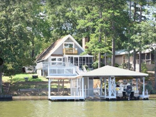 Visit Stony Mountain Vineyards In Albemarle Expedia