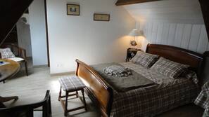Individually decorated, individually furnished, iron/ironing board