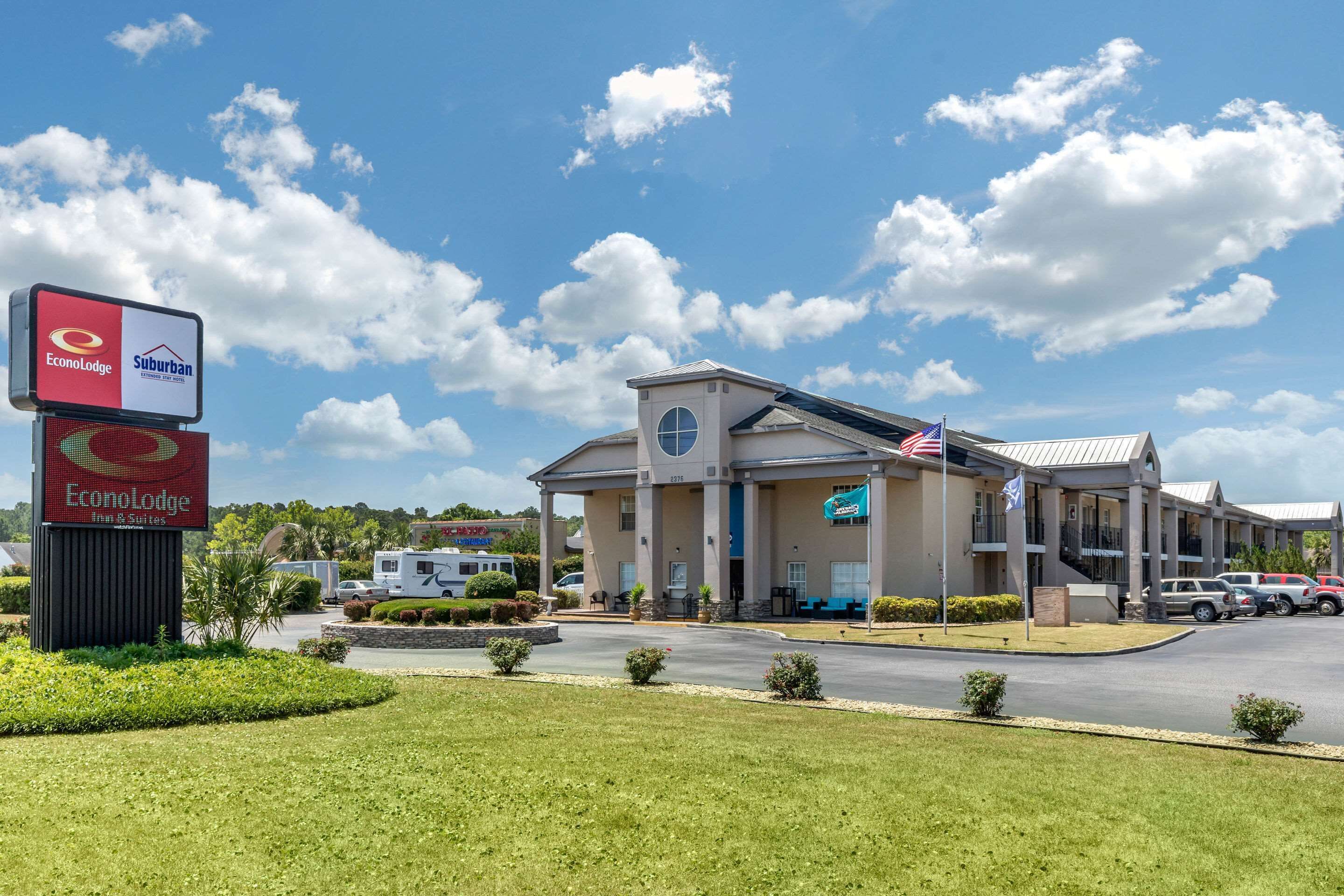 Suburban Extended Stay Hotel At The University In Conway Sc Expedia