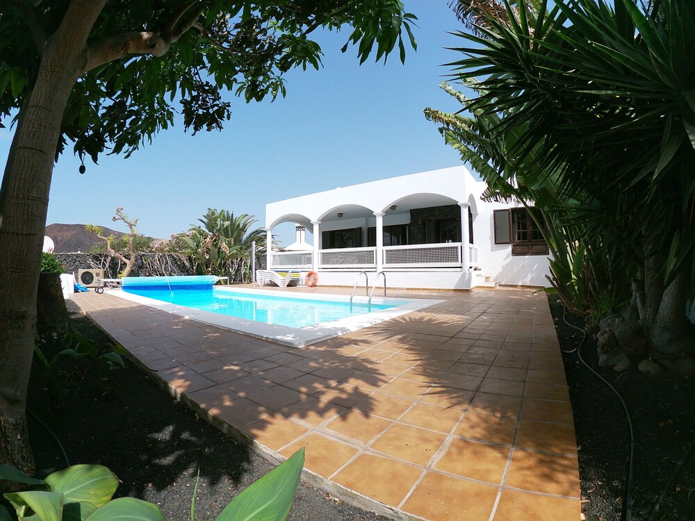 Villa Palmira In Playa Blanca Hotel Rates Reviews On Orbitz