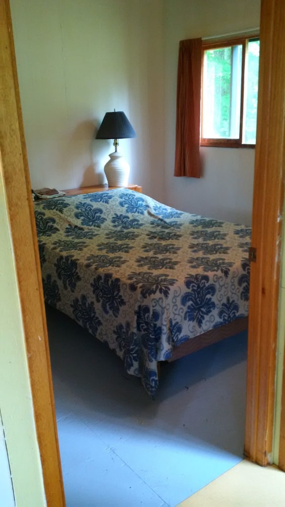 43 At The Lake Sunrise Cottage Leeds and the Thousand Islands Vrbo