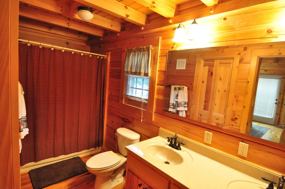 Convenient Cozy Cabin In The Heart Of Ocoee Tn In Benton Cheap
