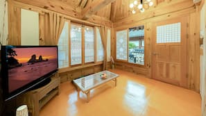 Flat-screen TV, heated floors