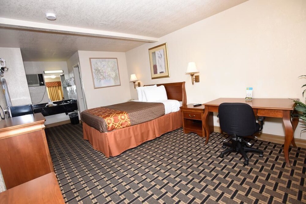 Best Budget Inn In Anaheim Cheap Hotel Deals Rates On Cheaptickets