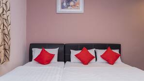 Free WiFi, linens