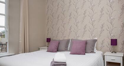 Prestwick Town Center Flat