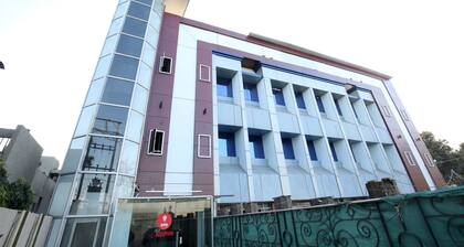 Hotel Punnu International