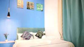 Desk, iron/ironing board, free WiFi, linens