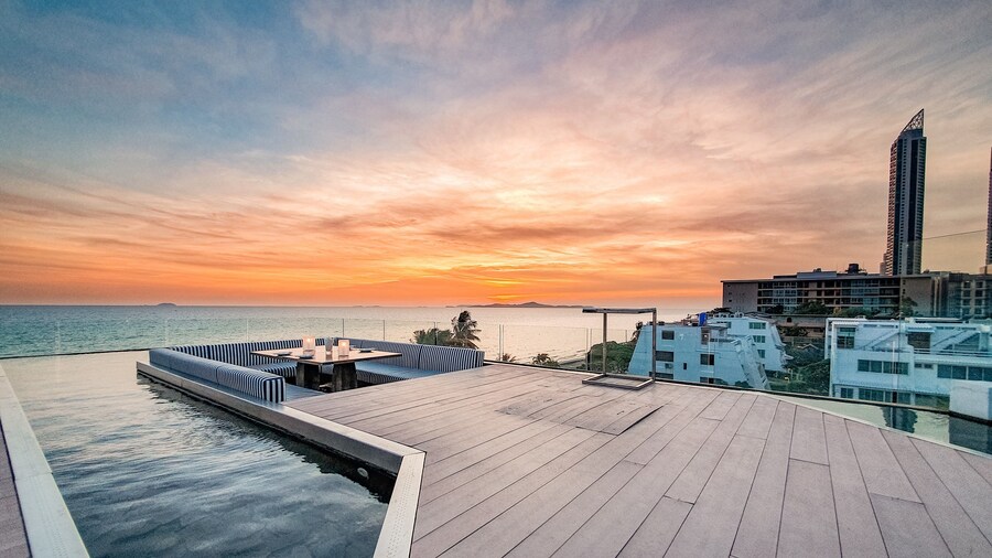 Veranda Beachfront Residence Pattaya
