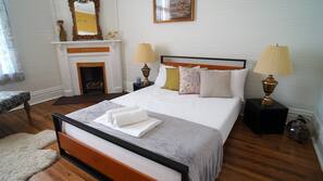 Free WiFi, linens