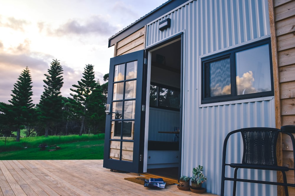Tilba Lake Pods