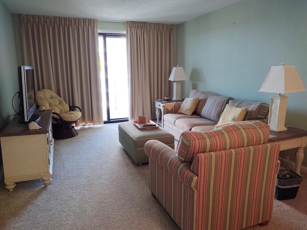 Ocean View Condo in the Dunes and Golden Mile area.