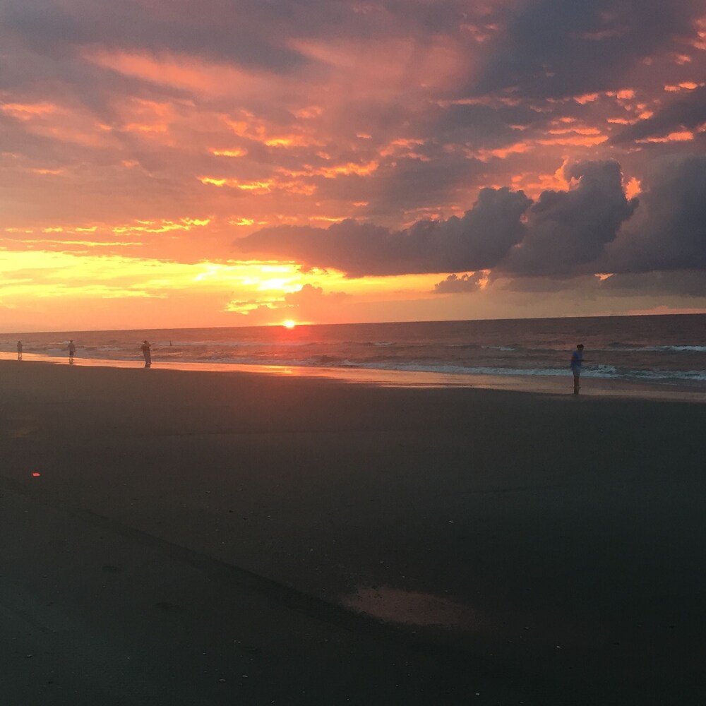 Ocean View Condo in the Dunes and Golden Mile area.