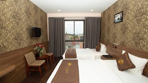 Minibar, in-room safe, desk, free WiFi