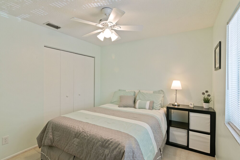 DOWNTOWN SARASOTA Historic Laurel Park Sarasota Vrbo