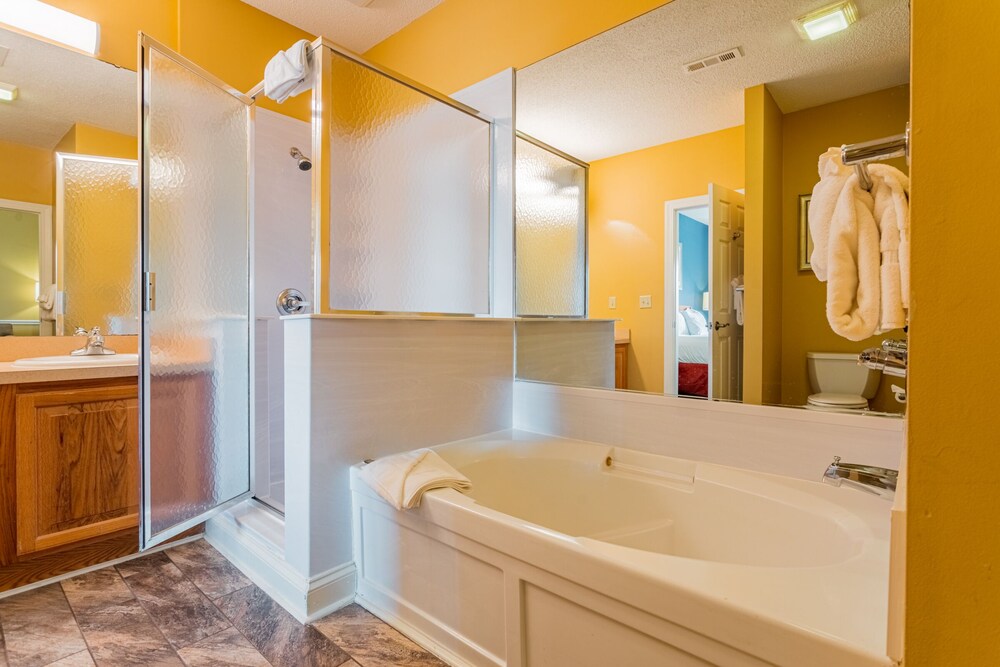 Harbor Lights ™ - Myrtle Beach - Two Bedroom Villa 