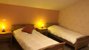 1 chambre, décoration personnalisée, ameublement personnalisé