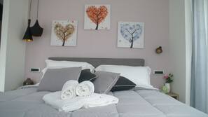 Hochwertige Bettwaren, Daunenbettdecken, Pillowtop-Betten, Zimmersafe