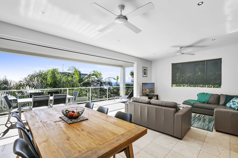 10 Park - Blue Ocean Views - the Beautiful Beaches and Surfing at Your Fingertips