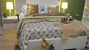 Free WiFi, linens