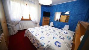 Copriletto in piuma, materassi in memory foam, tende oscuranti
