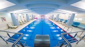Piscine couverte