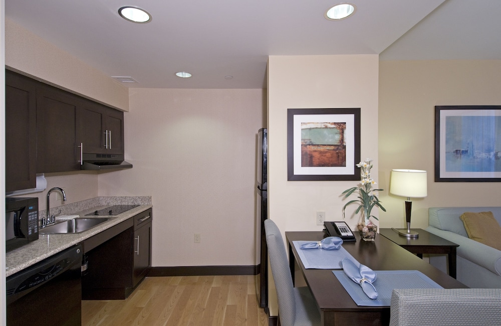 Homewood Suites by Hilton Port Saint Lucie-Tradition