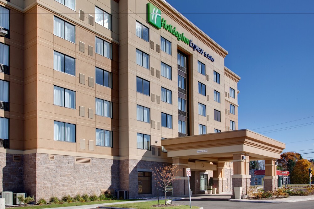 Holiday Inn Express Hotel & Suites Ottawa West Nepean, an IHG Hotel in