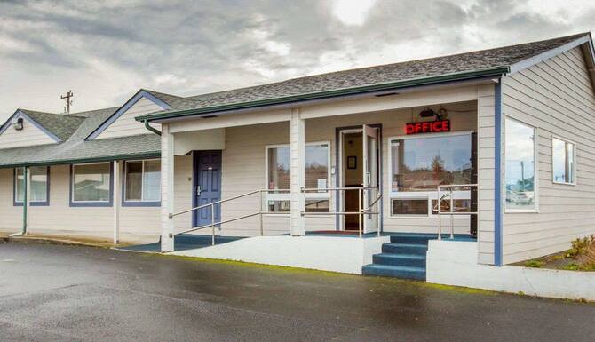 Rodeway Inn In Oregon Coast Or Expedia
