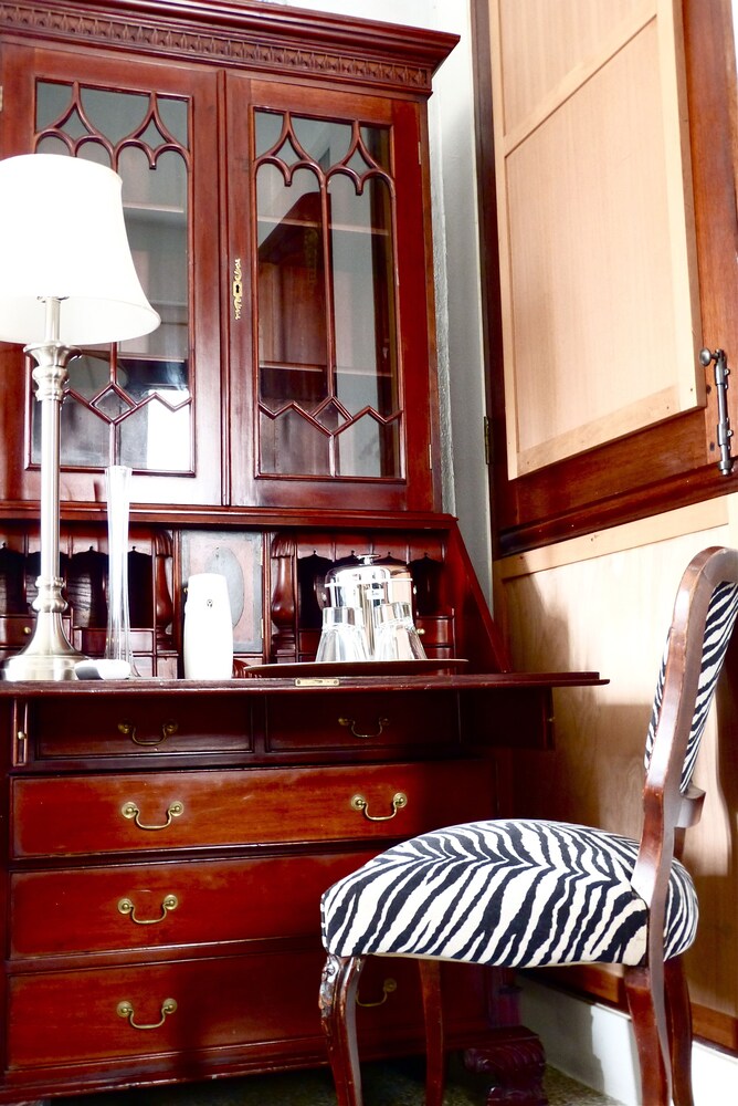 CasaBlanca Hotel: 2018 Room Prices from $144, Deals & Reviews | Expedia